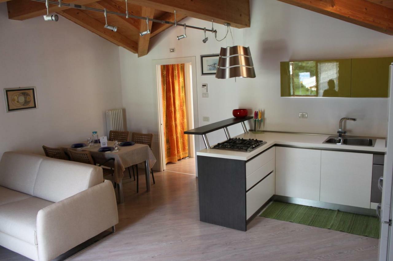 Apartmán Mansarda Di Alex E Nataly Calceranica al Lago Exteriér fotografie