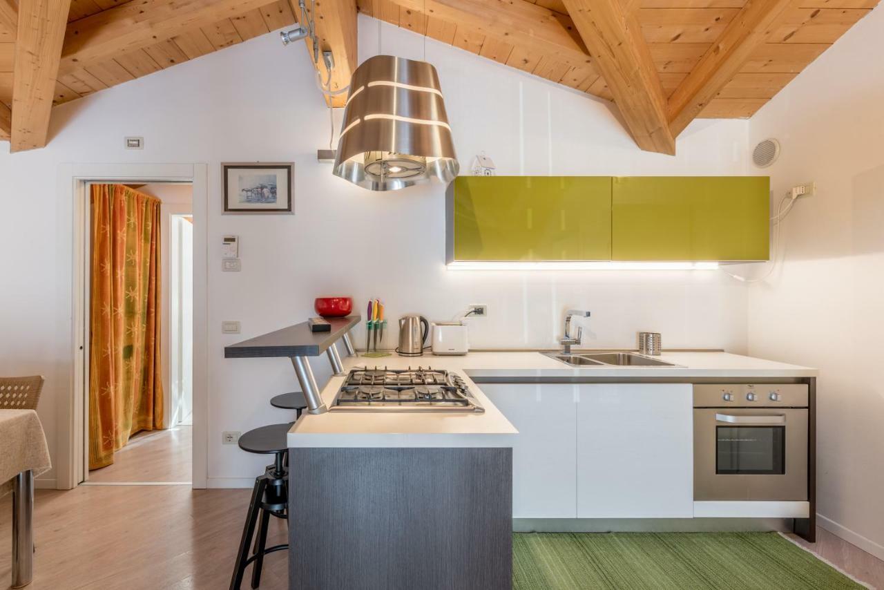 Apartmán Mansarda Di Alex E Nataly Calceranica al Lago Exteriér fotografie