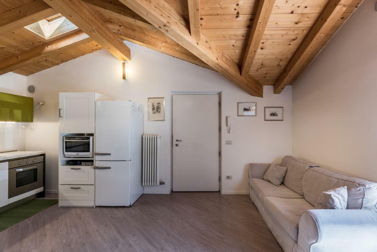 Apartmán Mansarda Di Alex E Nataly Calceranica al Lago Exteriér fotografie