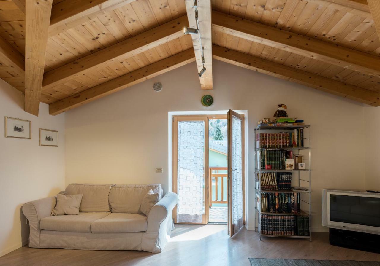 Apartmán Mansarda Di Alex E Nataly Calceranica al Lago Exteriér fotografie