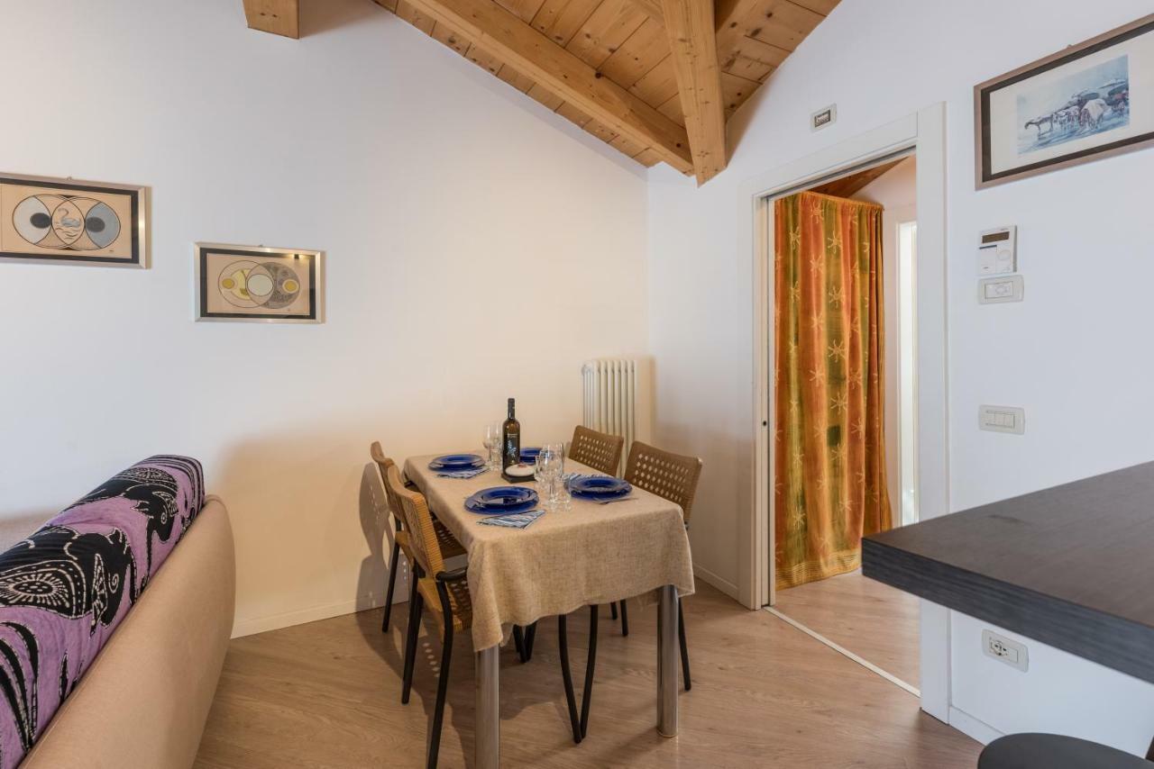 Apartmán Mansarda Di Alex E Nataly Calceranica al Lago Exteriér fotografie