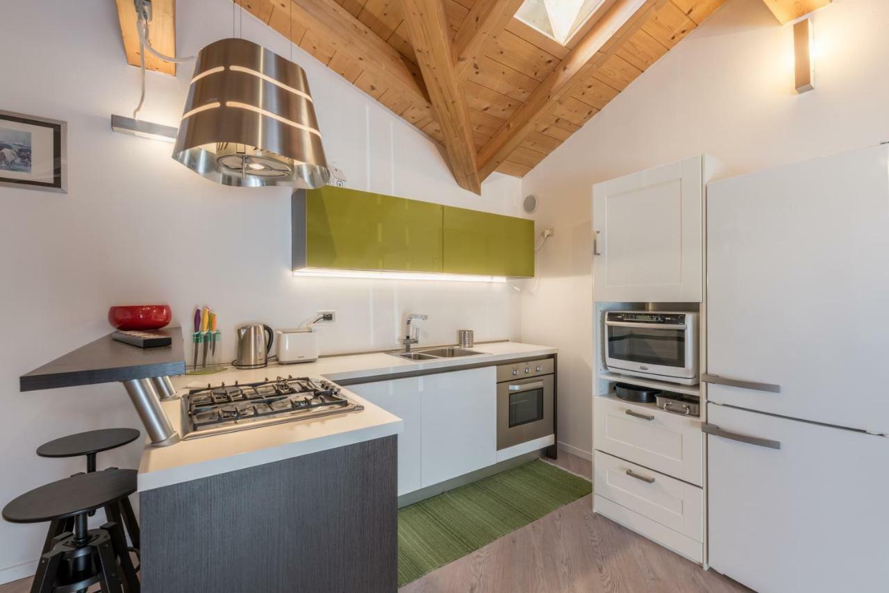 Apartmán Mansarda Di Alex E Nataly Calceranica al Lago Exteriér fotografie